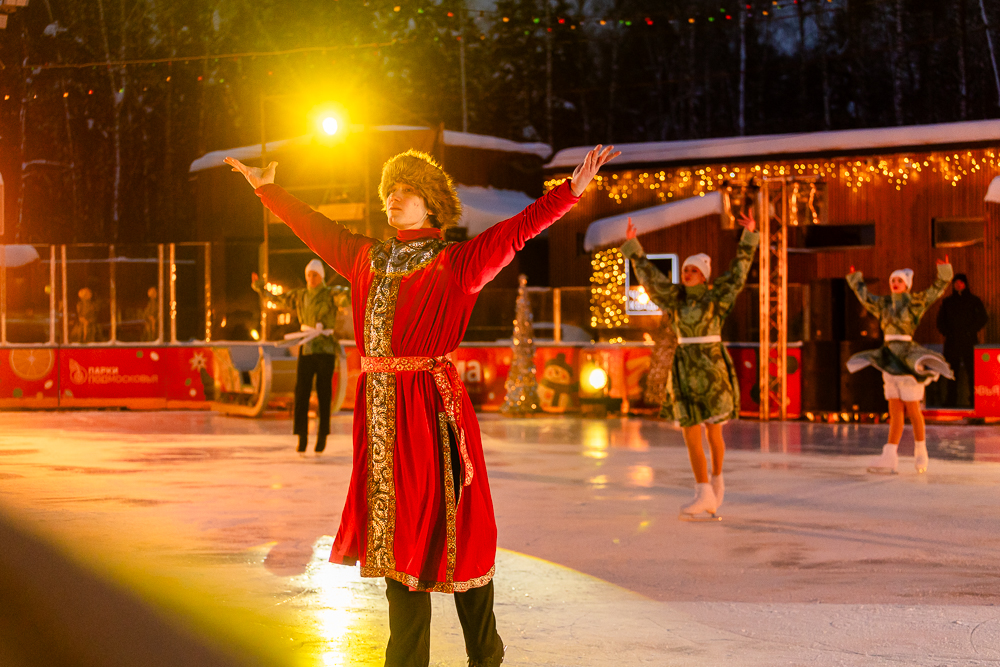 Ледовое шоу «Сказ о Руси» в парке Малевича