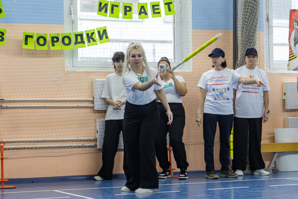 «Играем в городки — сохраняем традиции» в школе «Дружба»