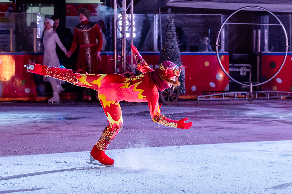 Ледовое шоу «Сказ о Руси» в парке Малевича