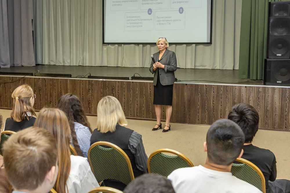 Будущие энергетики Одинцовского округа познакомились с работой «Мособлэнерго»