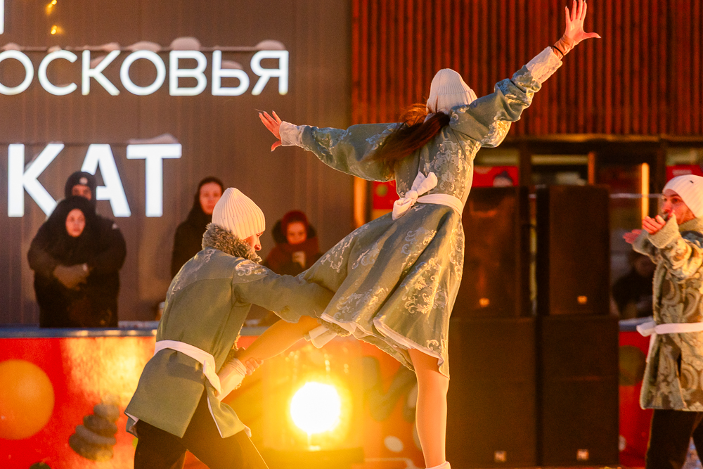 Ледовое шоу «Сказ о Руси» в парке Малевича