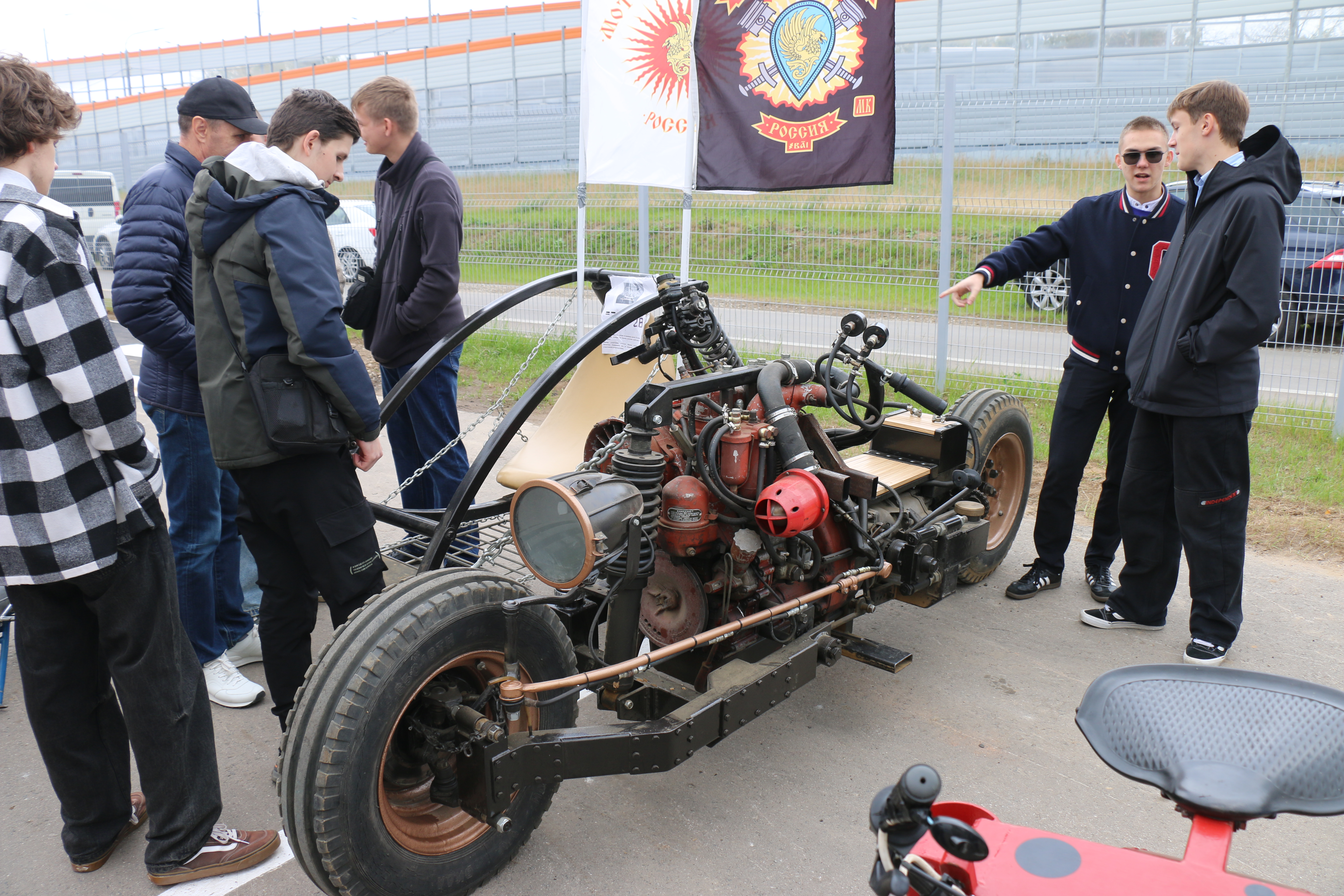 Профподготовка по-русски: от трициклов до капитанов полиции