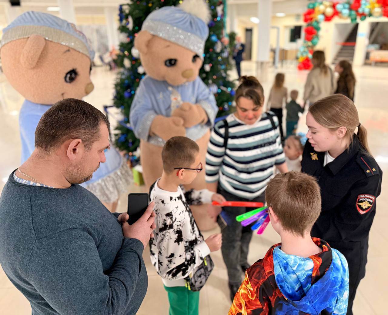 В Одинцовском округе автоинспекторы устроили детям праздничный урок безопасности