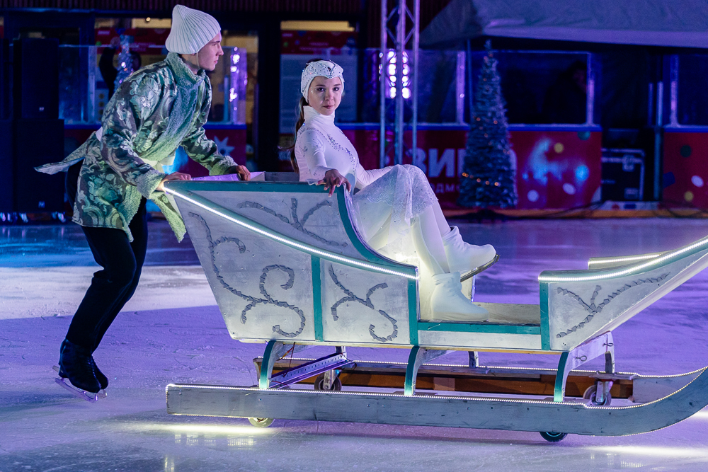 Ледовое шоу «Сказ о Руси» в парке Малевича