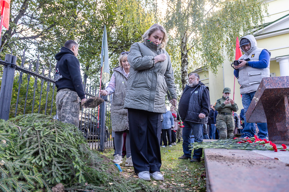 Захоронение на братской могиле в Ершово