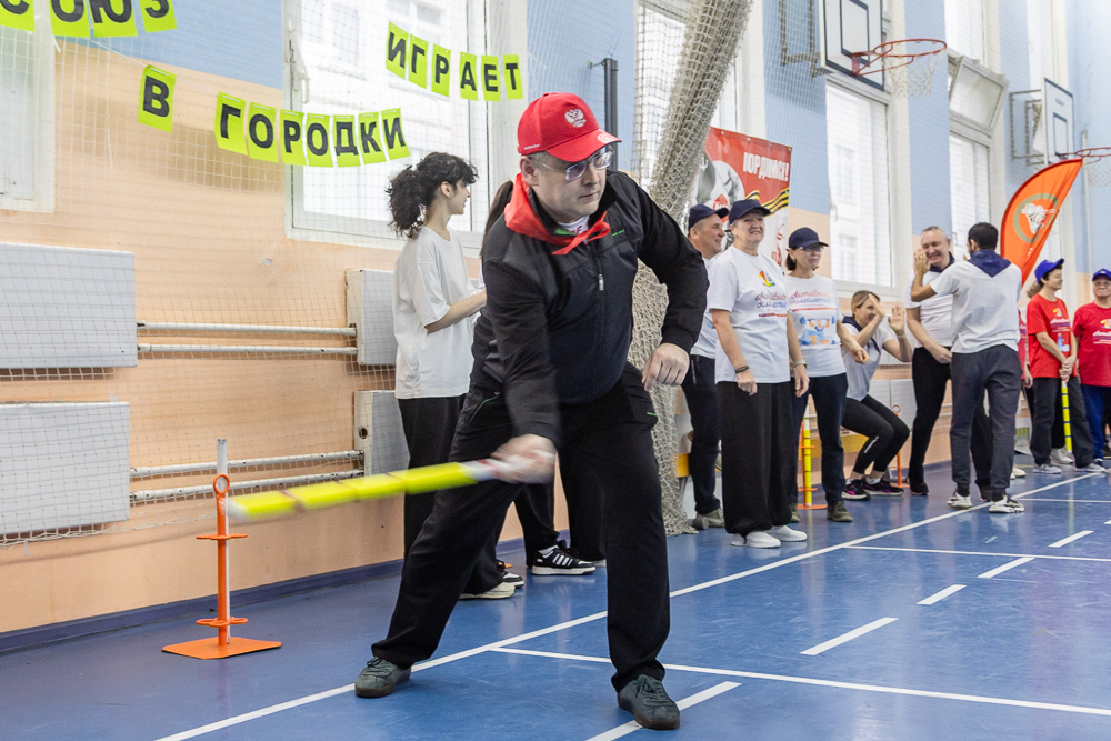 «Играем в городки — сохраняем традиции» в школе «Дружба»