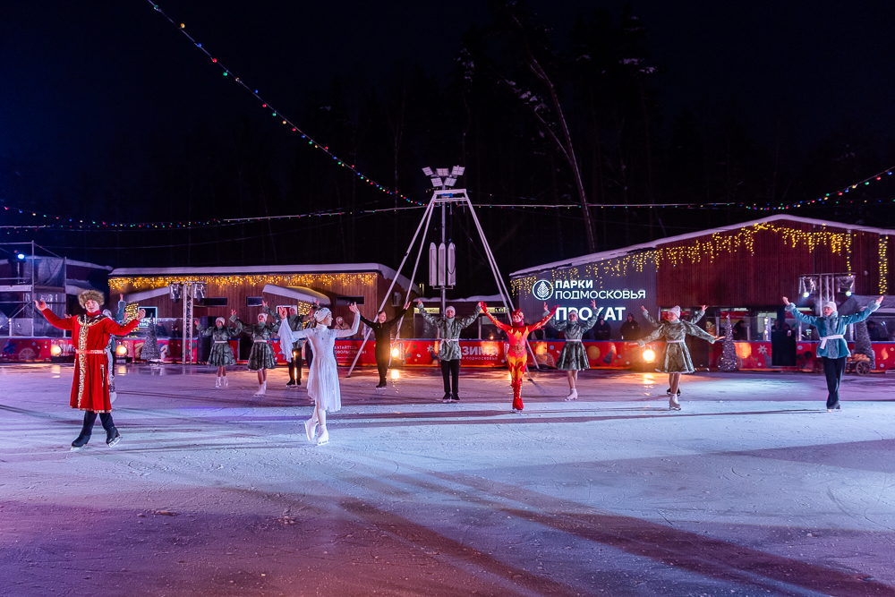 Ледовое шоу «Сказ о Руси» в парке Малевича