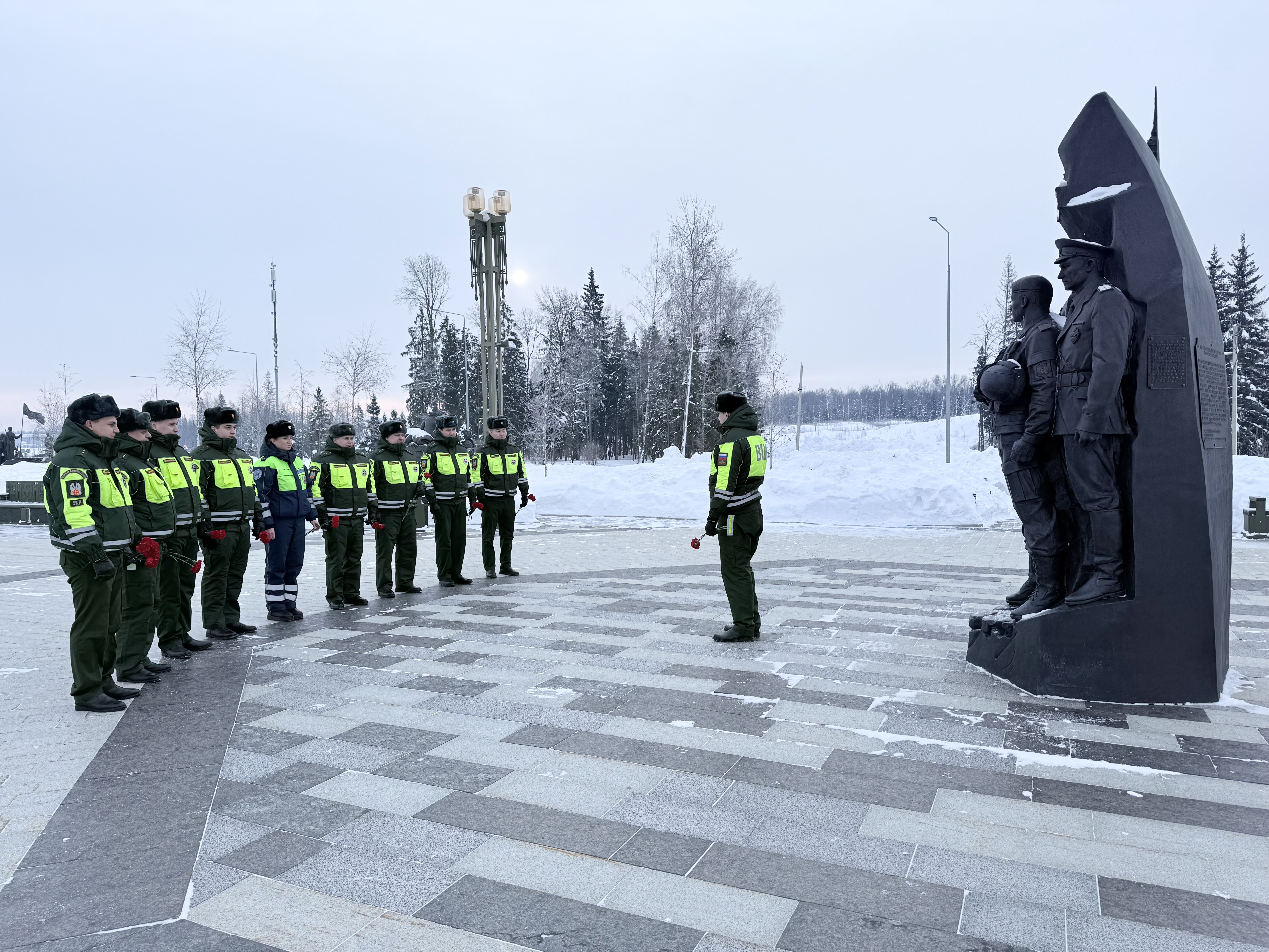В Одинцовском округе почтили память погибших военных автоинспекторов