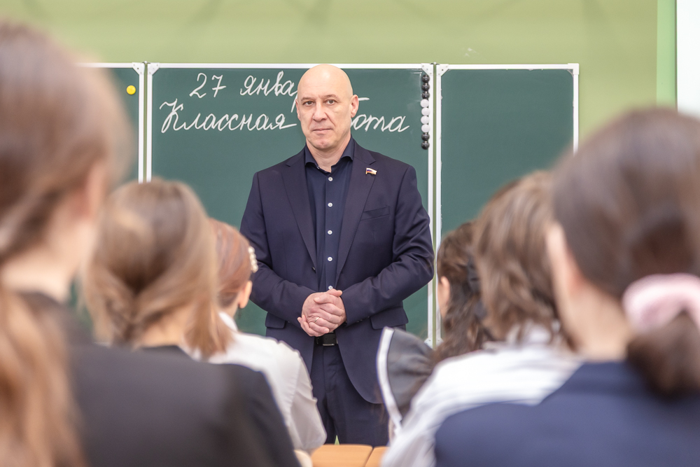 Денис Майданов удостоен звания народного артиста России