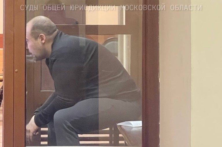 В Одинцовском округе суд рассматривает дело полицейского, обвиняемого во взятке и незаконном обороте наркотиков