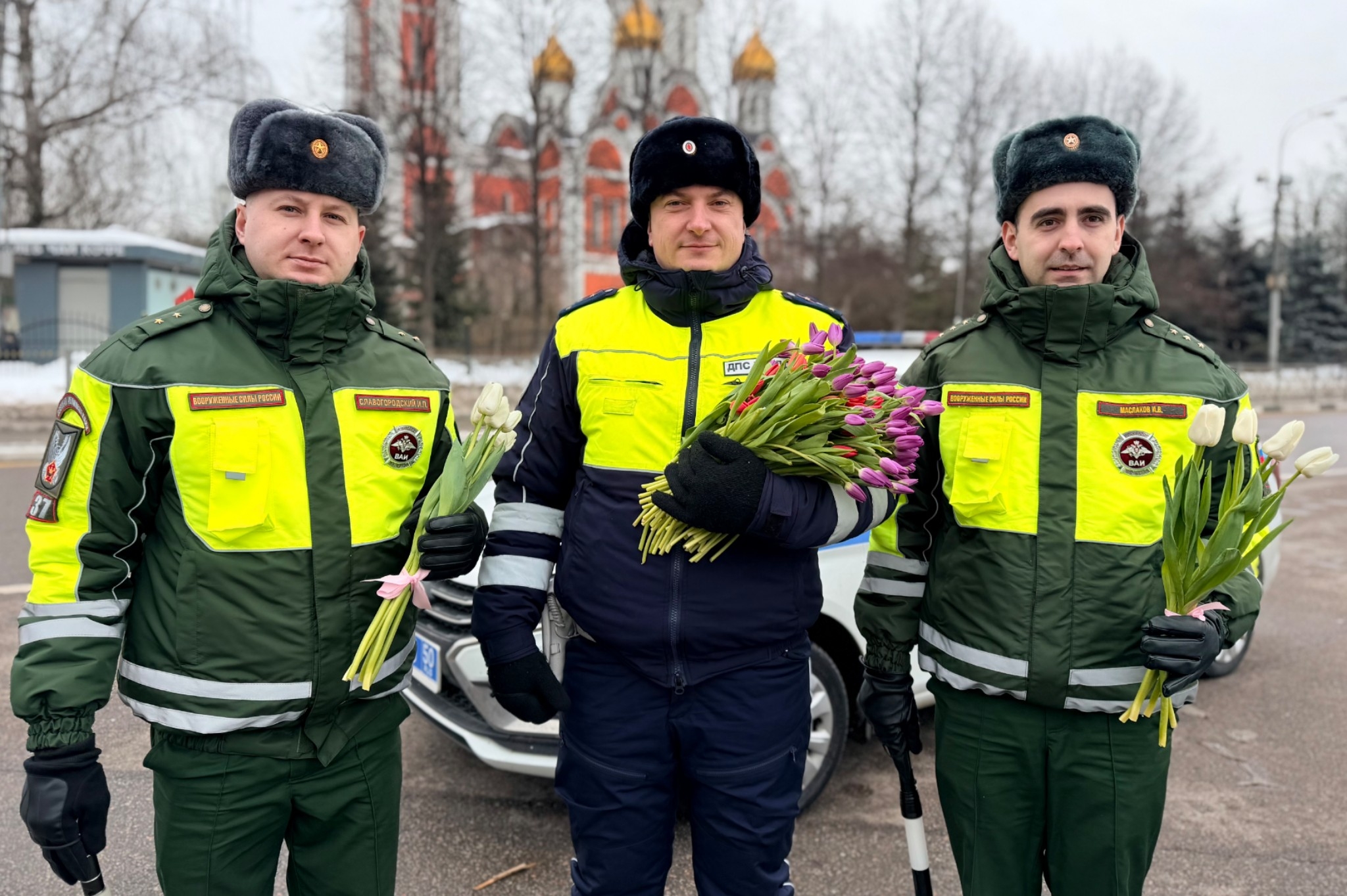 На дороги Одинцовского округа вышел «Цветочный патруль»