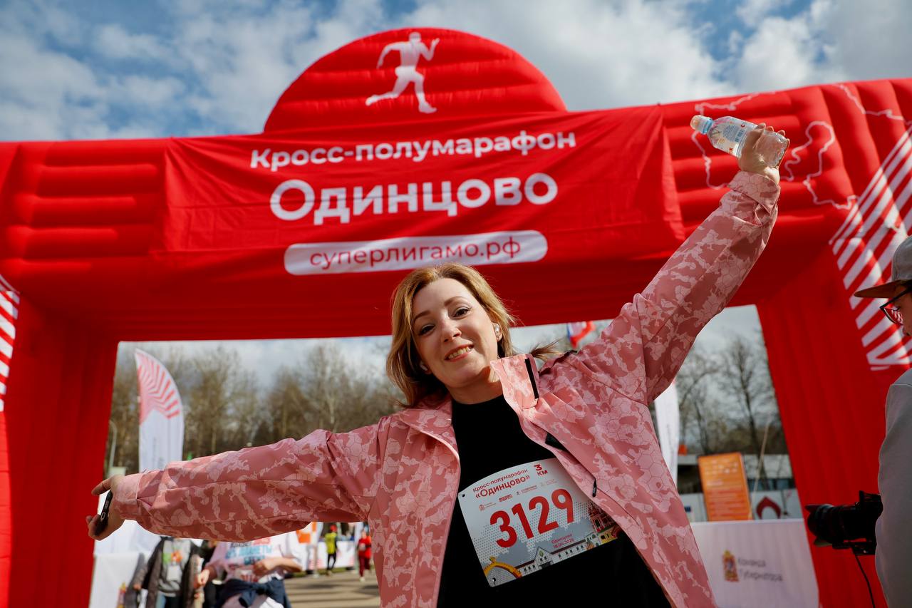 Кросс‑полумарафон «Одинцово‑2026» открыл беговой сезон в Подмосковье