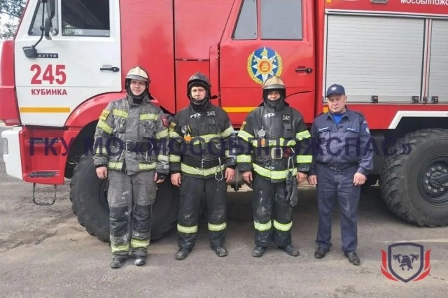 В Одинцовском округе спасатели вытащили троих человек, потерявших сознание в подвале