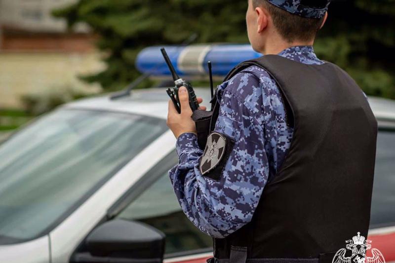 Росгвардейцы обеспечили общественный порядок и безопасность в День знаний в Одинцово
