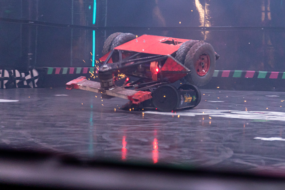 «Битва роботов» в парке «Патриот»