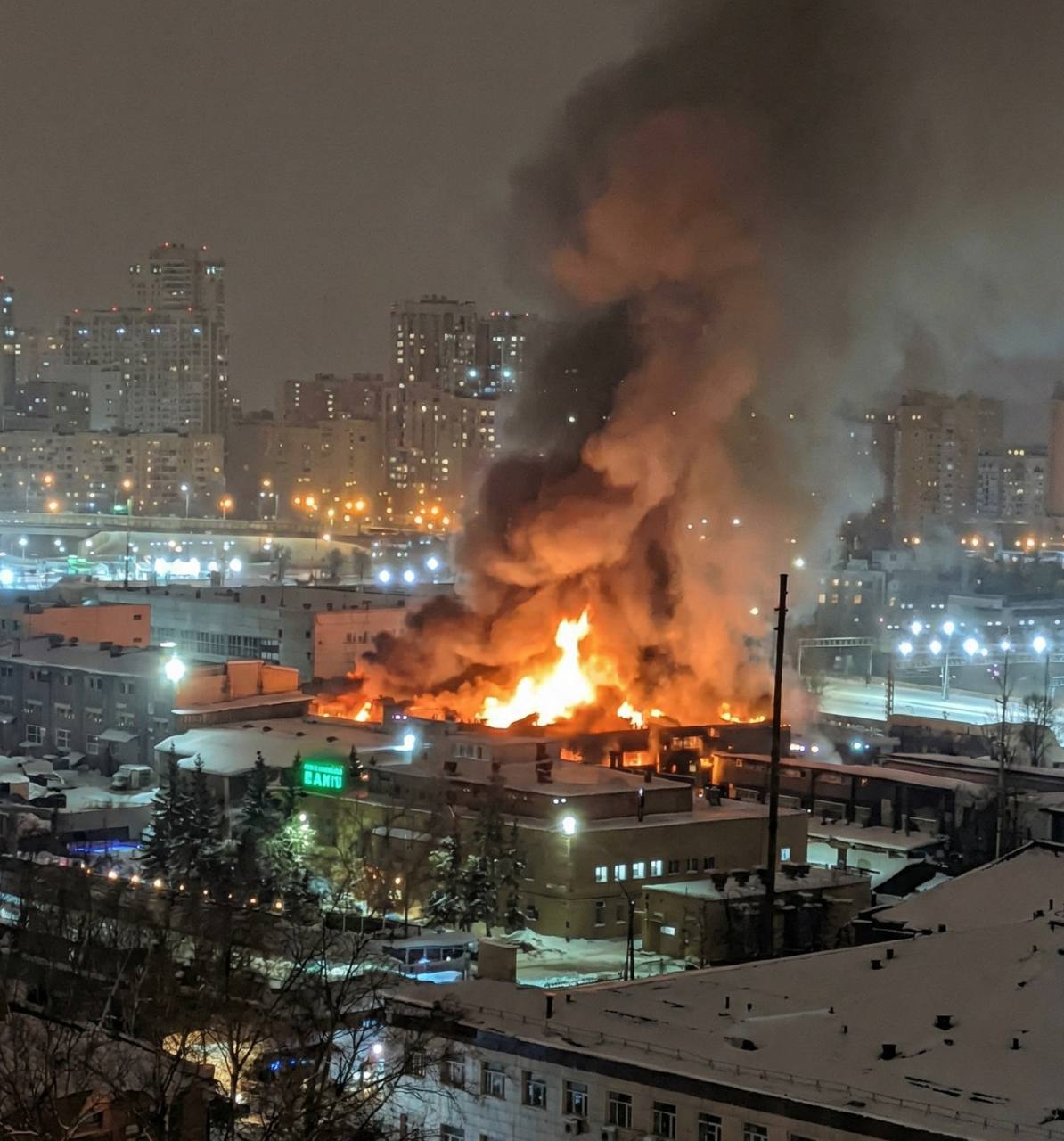 Крупный пожар произошёл 28 января на складе в Одинцово