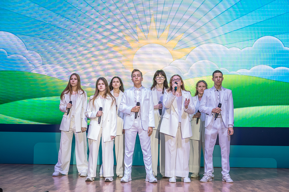 Андрей Иванов вручил медали «Материнская слава» многодетным мамам Одинцовского округа