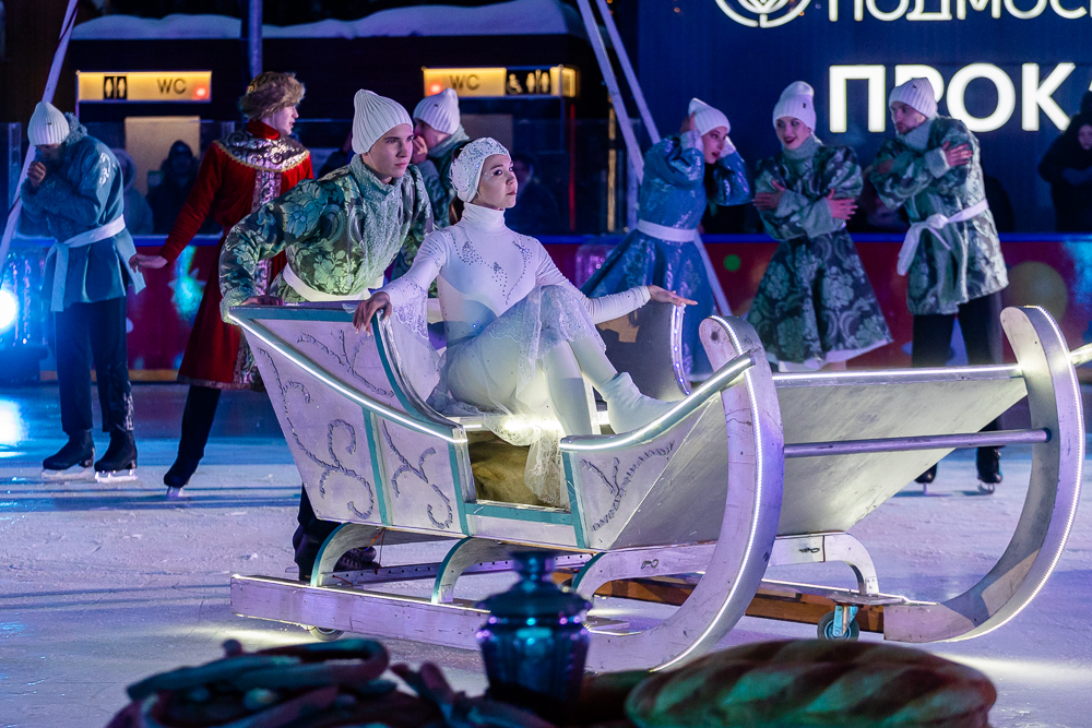 Ледовое шоу «Сказ о Руси» в парке Малевича