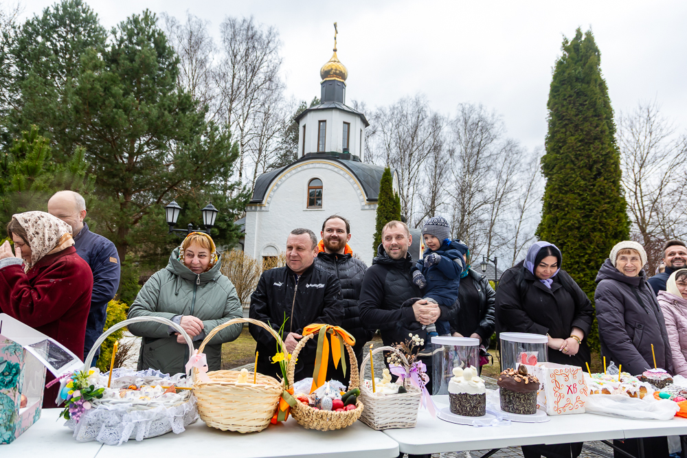 Великая суббота в храме Успения Пресвятой Богородицы в селе Успенское