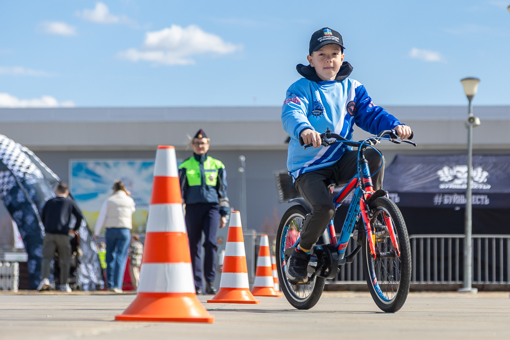 Выставка «Мотовесна 2026» в парке «Патриот»