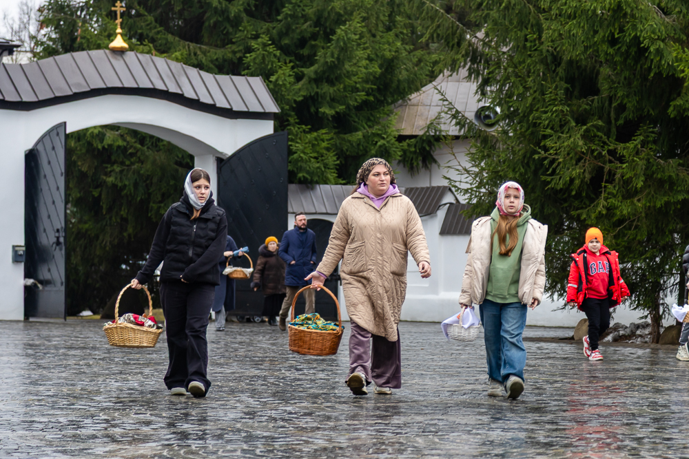 Великая суббота в храме Успения Пресвятой Богородицы в селе Успенское