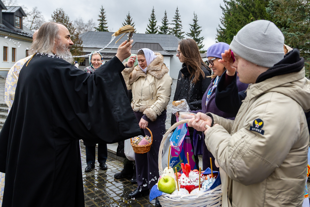 Великая суббота в храме Успения Пресвятой Богородицы в селе Успенское