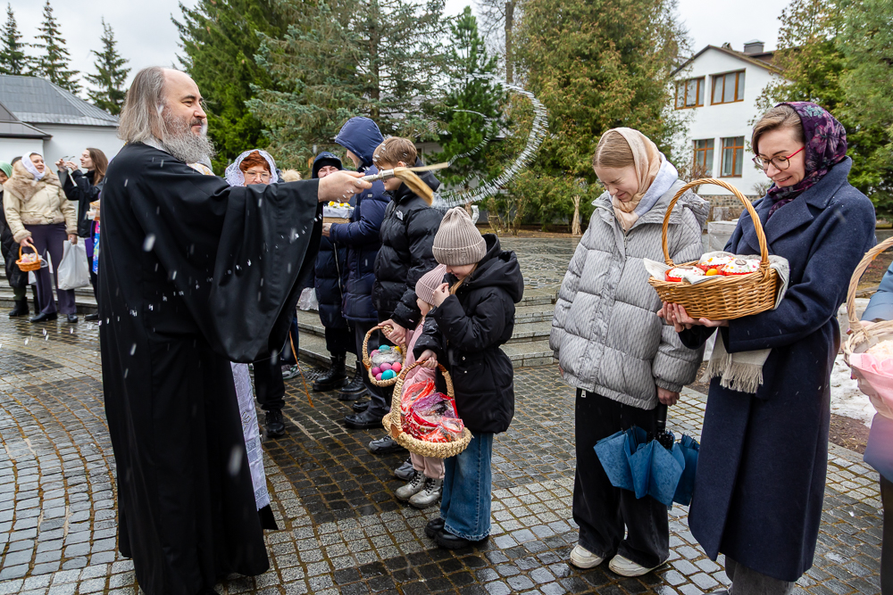 Великая суббота в храме Успения Пресвятой Богородицы в селе Успенское