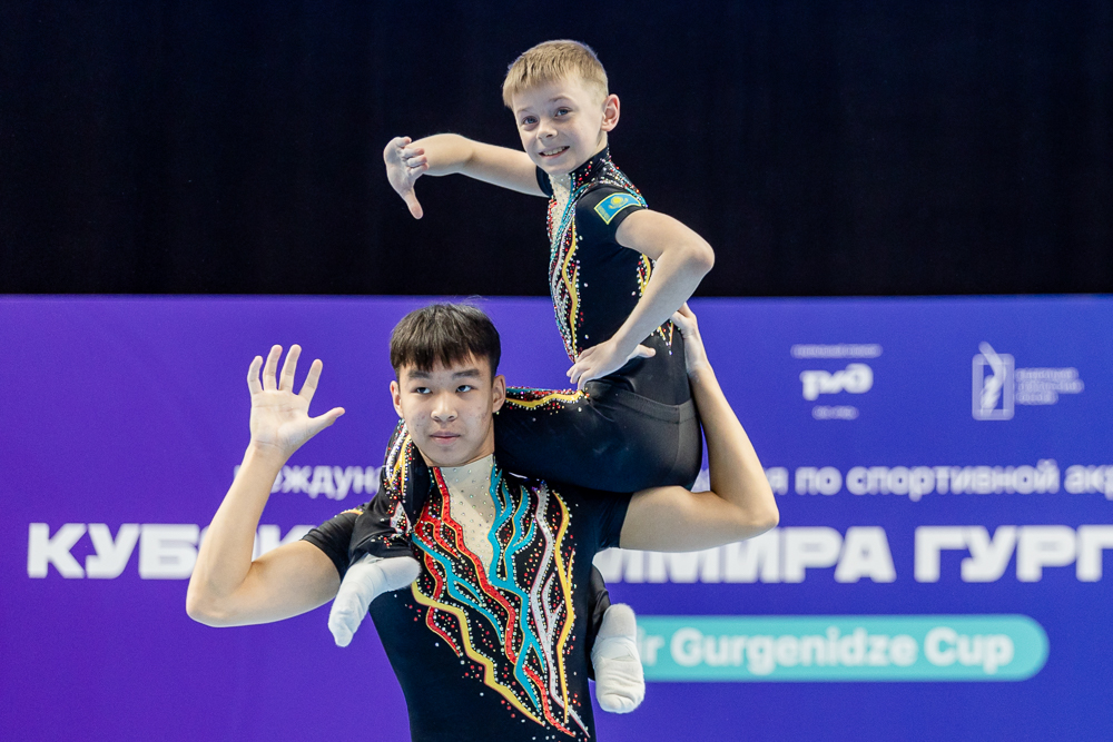 Международный турнир по спортивной акробатике в Одинцово