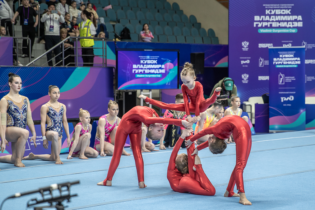 Международный турнир по спортивной акробатике в Одинцовском спортивно-зрелищном комплексе