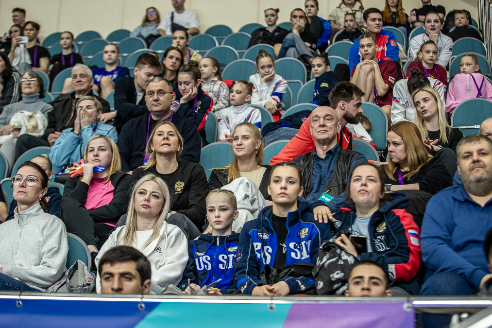 Международный турнир по спортивной акробатике в Одинцовском спортивно-зрелищном комплексе