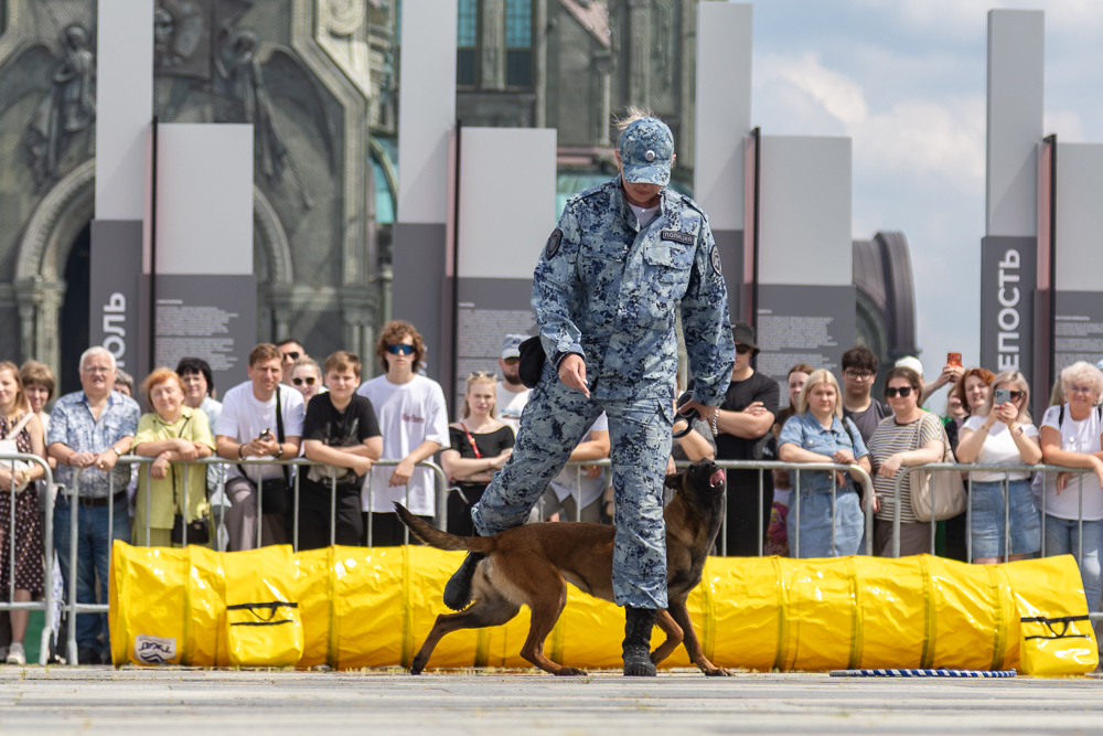«Один день с полицией» в парке «Патриот»
