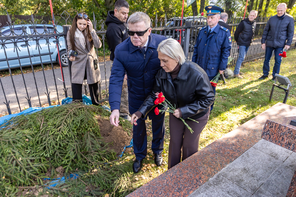 Захоронение на братской могиле в Ершово
