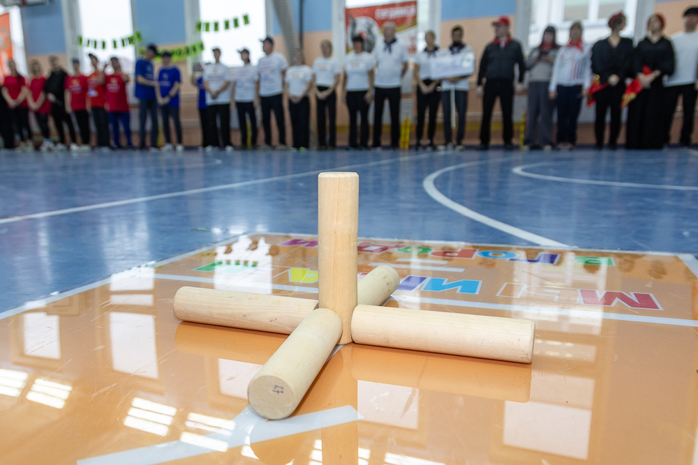 «Играем в городки — сохраняем традиции» в школе «Дружба»