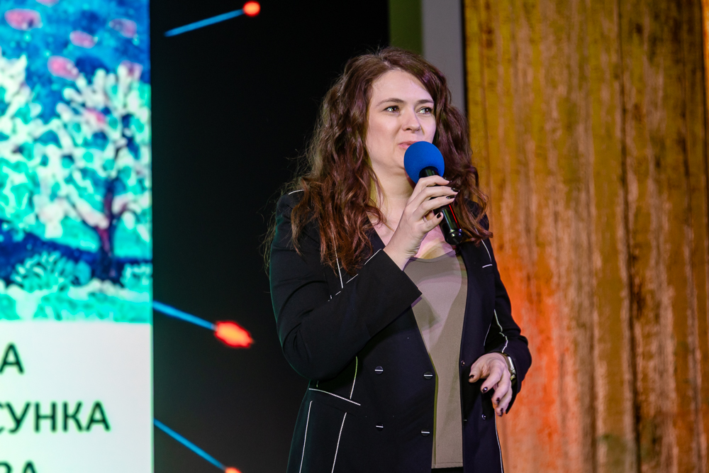 Выставка детско-юношеского рисунка и прикладного творчества «Рождественская звезда»