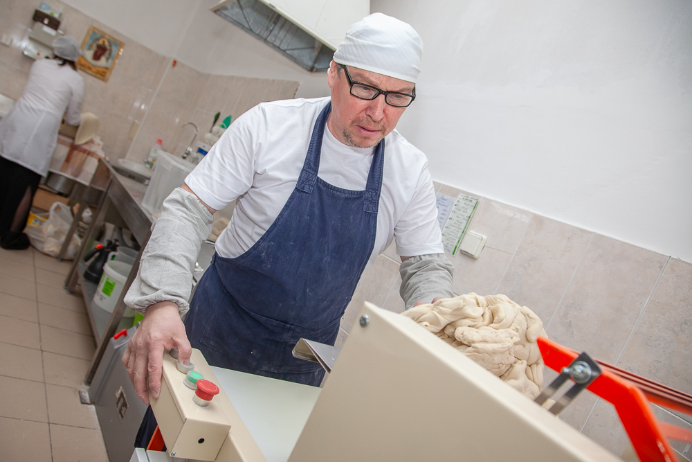 Как пекут просфоры в Одинцово