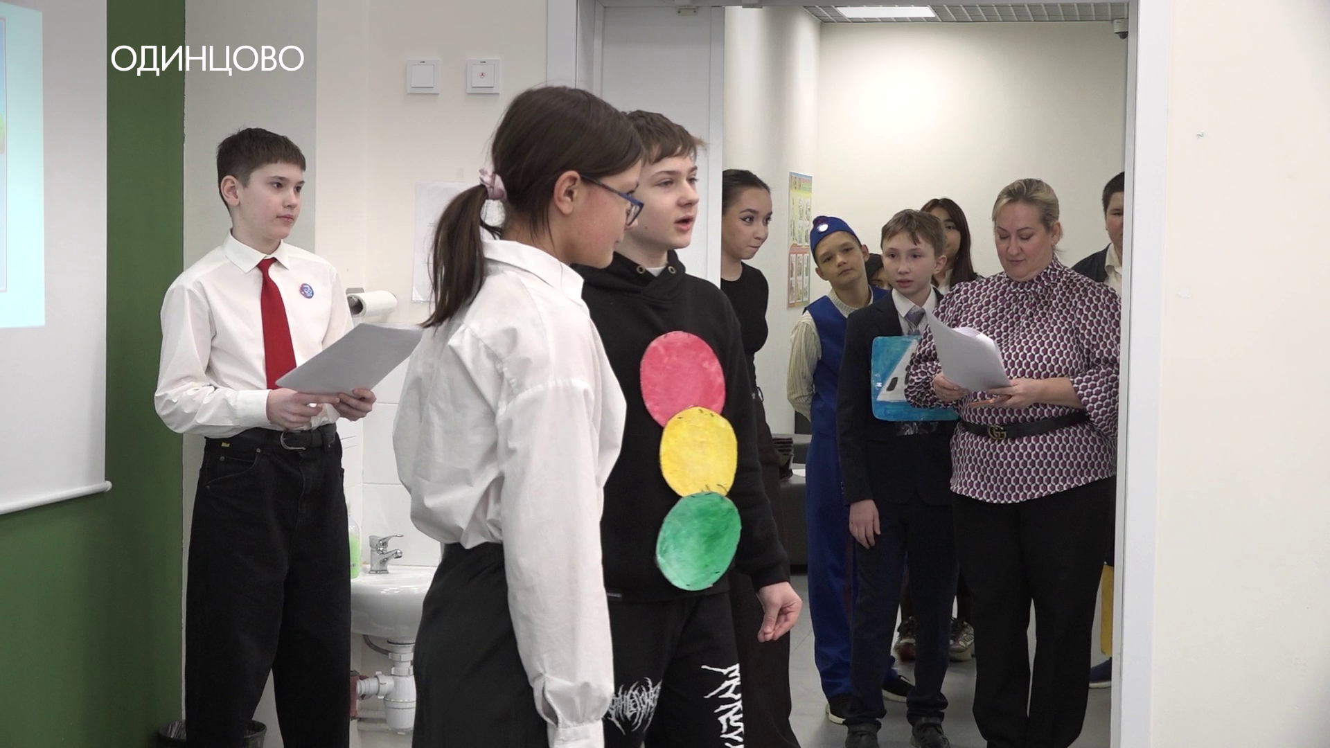 Как «Юные инспекторы движения» обучают учеников начальных классов ПДД