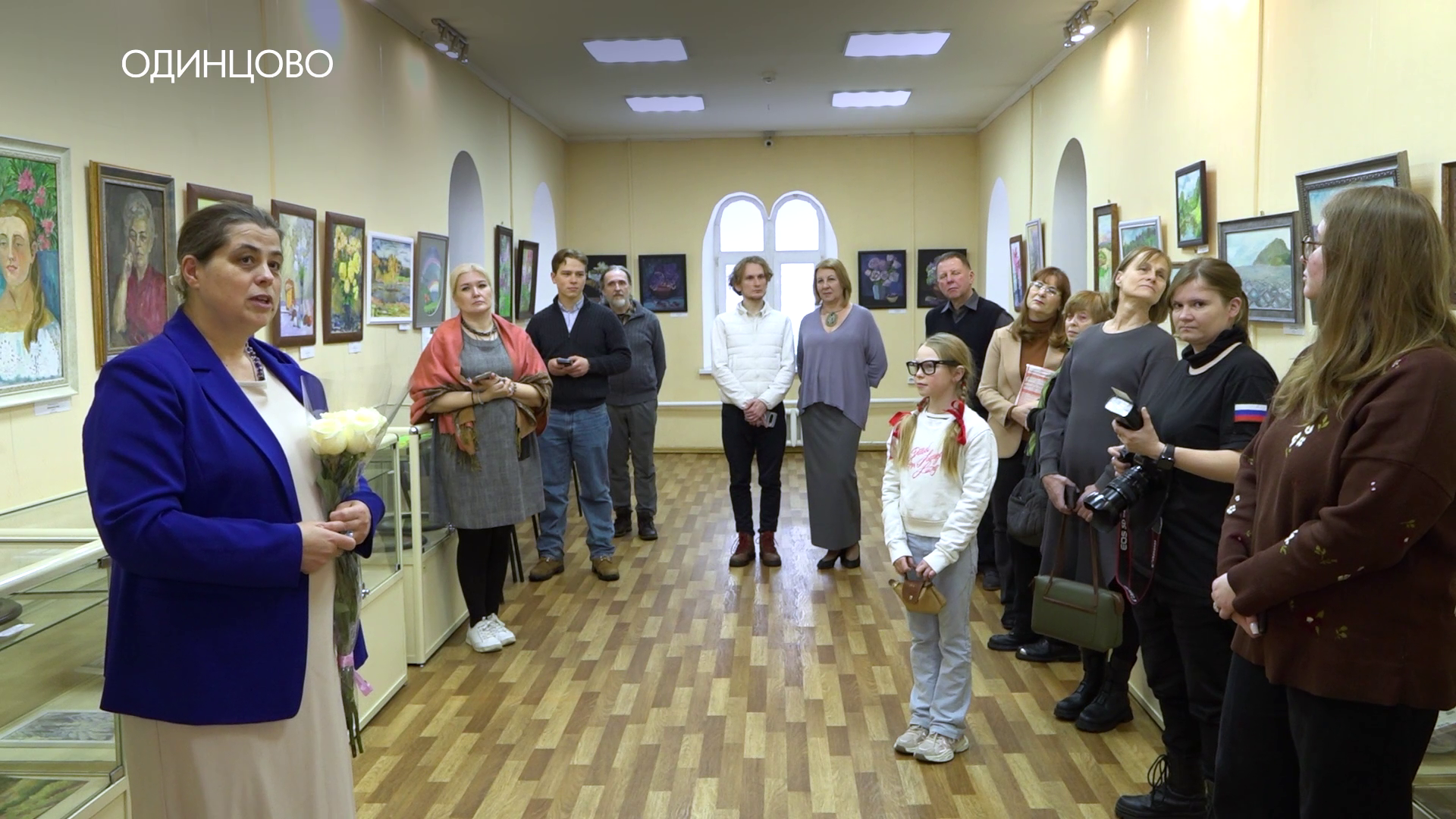 Лица, цветы и просторы