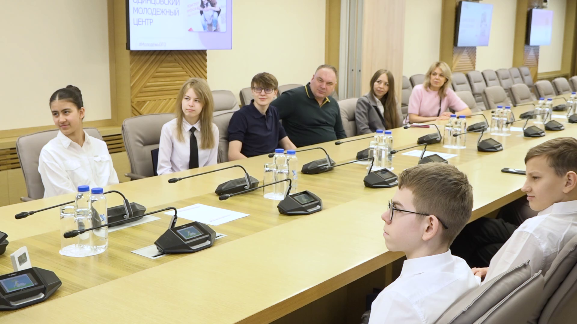 Юные граждане большой страны