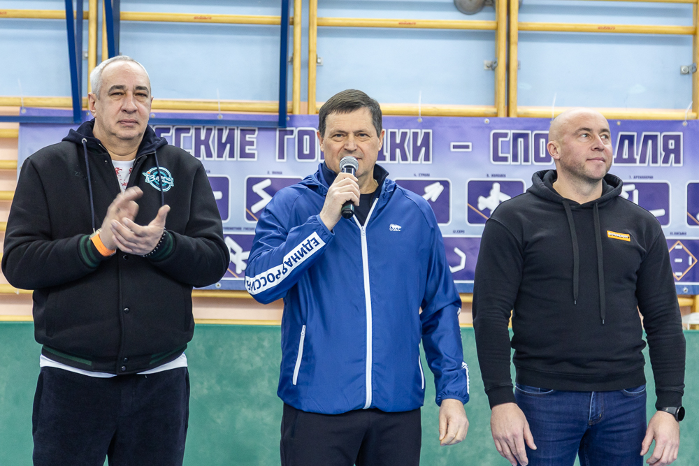 «Играем в городки — сохраняем традиции» в школе «Дружба»