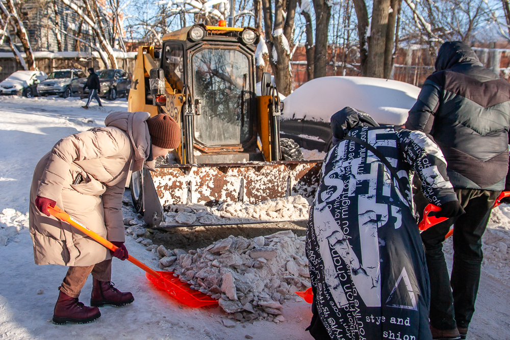 Снег, убирайся!