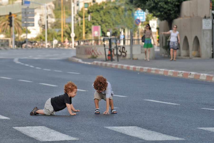 Объясняйте правила детям и соблюдайте их сами