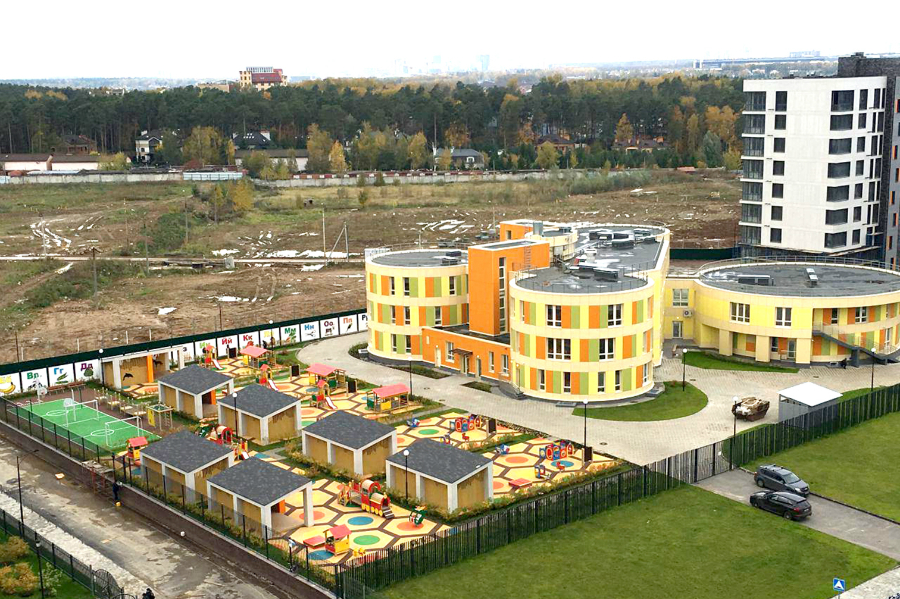 Строительство школ и проблемы с парковками волнуют жителей