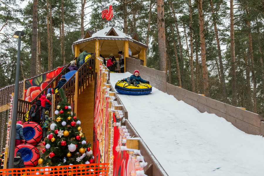 Одна из лучших тюбинговых трасс – в парке «Раздолье»