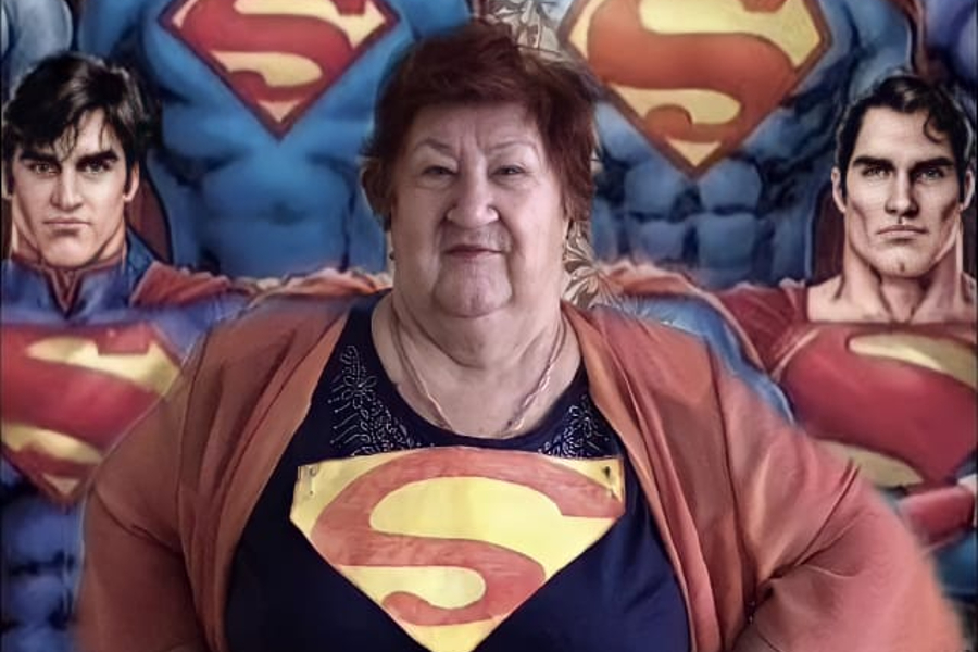 Как соцсети сделали старушку супербусей-звездой