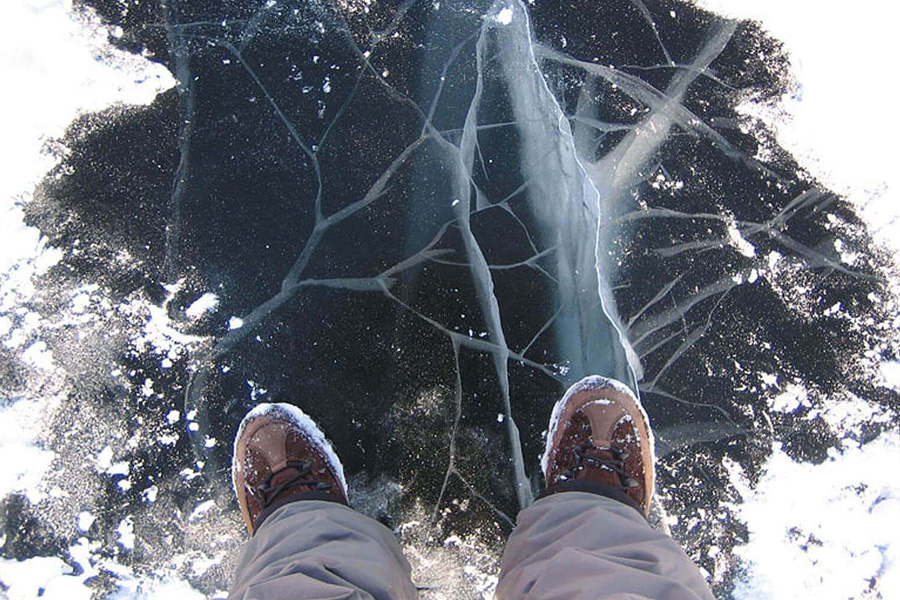 Внимание, тонкий лёд!