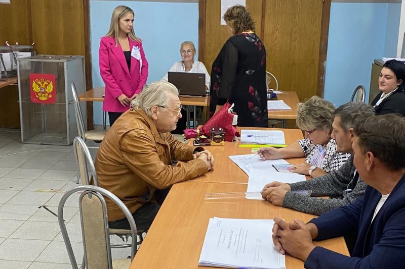 Народный артист России Юрий Антонов проголосовал на выборах губернатора в Одинцово