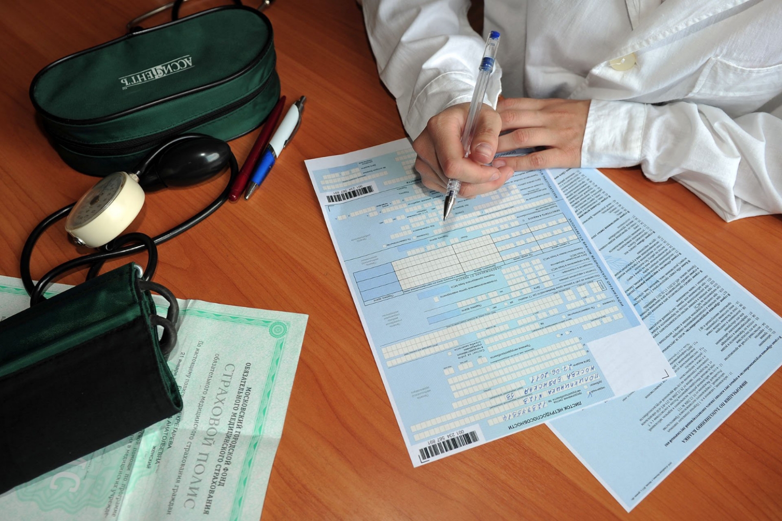 Уйти на больничный станет сложнее?