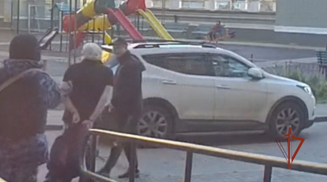 В Одинцовском округе задержан мужчина, угрожавший оружием медикам